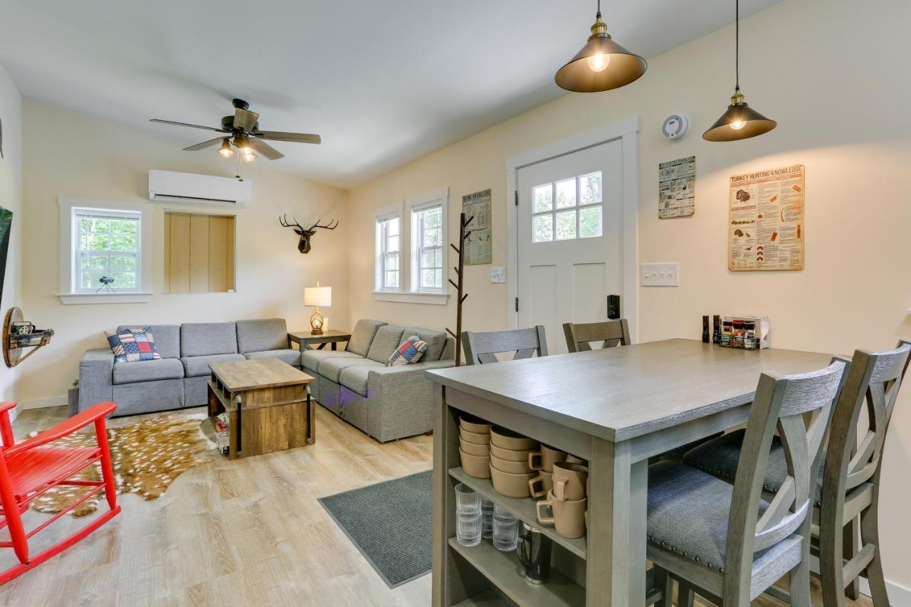 Secluded Poconos Cabin With Fire Pit On 75 Acres! East Stroudsburg Buitenkant foto